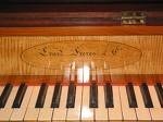 Accordeur de piano Paris FREDERIC  PINCEDE